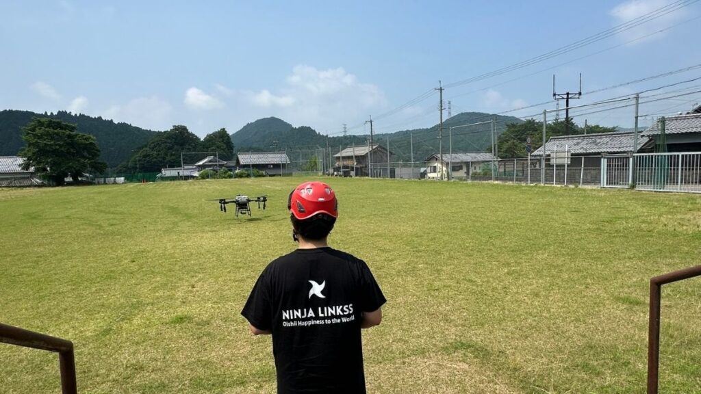 DJI AGRAST25の飛行デモンストレーション